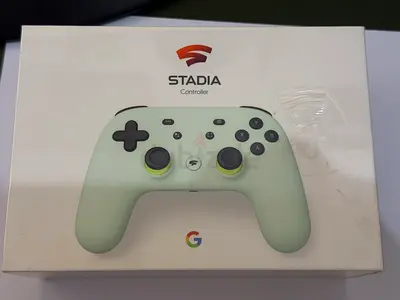 Google Stadia Controller (Mint) in original box