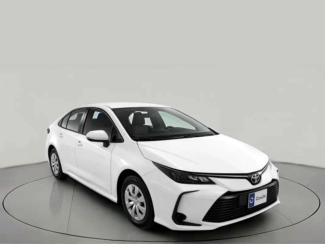 Toyota Corolla 2024 — photo 1 of 13