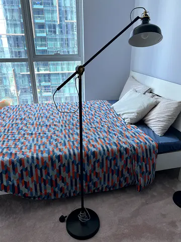 Floor lamp / Tall lamp Black