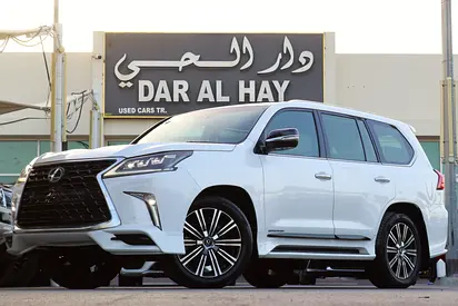 Lexus LX 570 Sport 2017 | GCC Specs | Pristine Condition