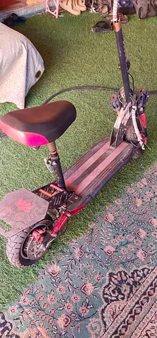 Electric scooter