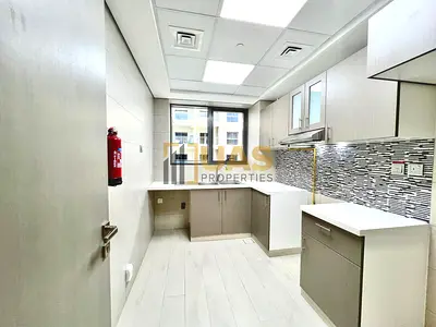BRAND NEW BUILDING - ONE MONTH FREE - BOOKING OPEN