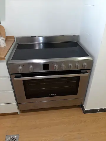 Bosch Electric cooker like new perfect working new model 90/60cm free delivery installation