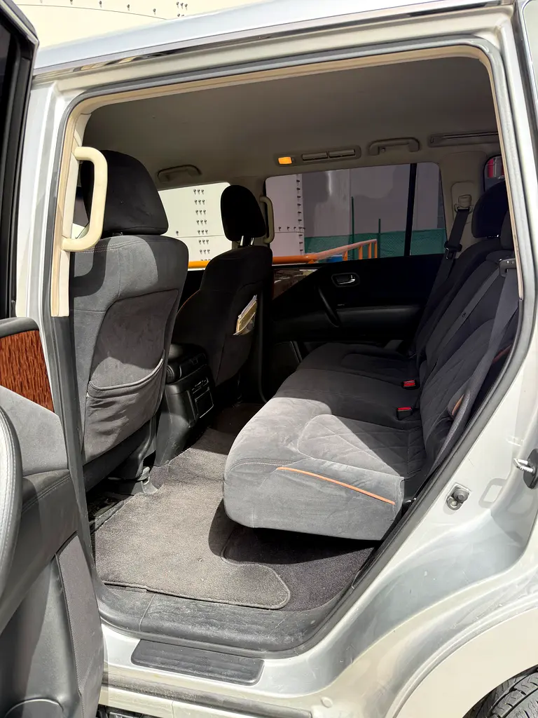 Nissan Patrol 2013 — photo 1 of 14