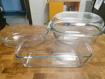 Glass bakeware