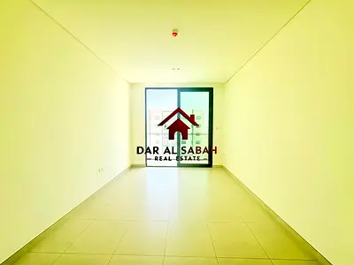 with parking/12 cheque payment/deposit no cash/very huge apartment/ready to move!