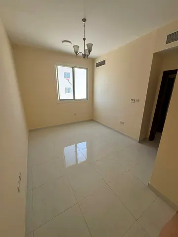 غرفه وصاله جديده تاني ساكن في العاليا خلف البيت المتوحد  سسيتم دخول بالكارد