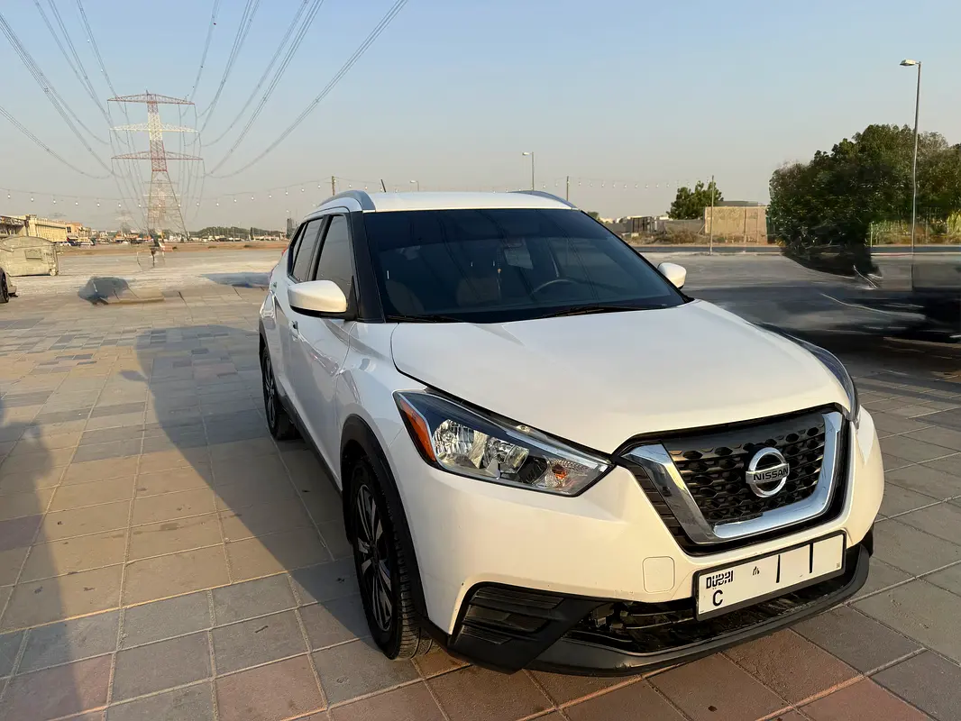 Nissan Kicks 2019 — photo 1 of 8