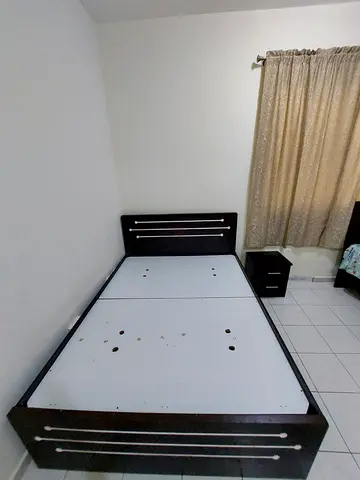 Queen Bed