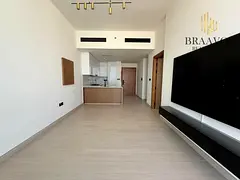 LUXURY | VACANT | BEST LOCATION