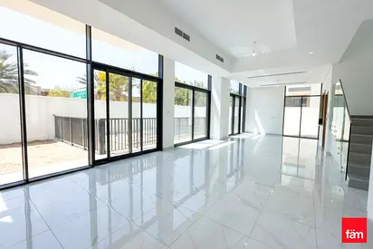 Family Licing Villa | Big Plot | Ready To Move
