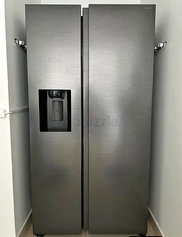 Samsung Side-by-Side Refrigerator with Water Dispenser -Ice maker Dark Stainless