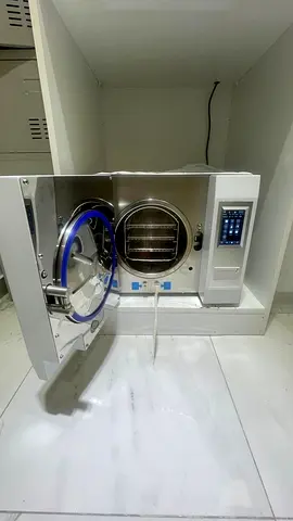 Autoclave Sterilizer for Dental Clinics/Beauty Salon