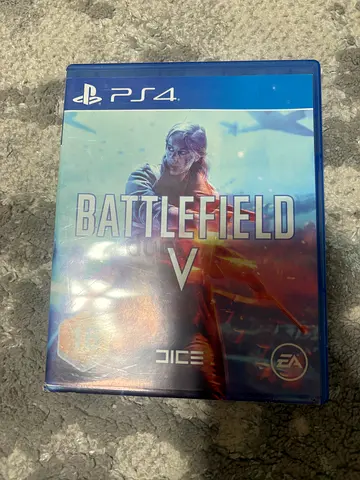 Battlefield V (PS4) - Good condition physical copy