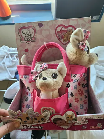 Chi Chi Love Plush Puppy Set with Bag - New in Box.