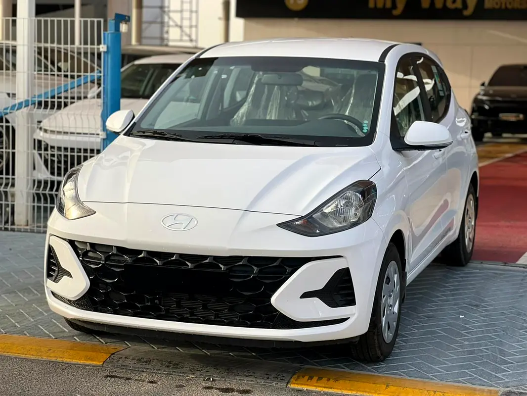 Hyundai Grand i10 2026 — photo 1 of 15