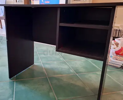 Compact wooden dark brown study/office desk with open shelves
