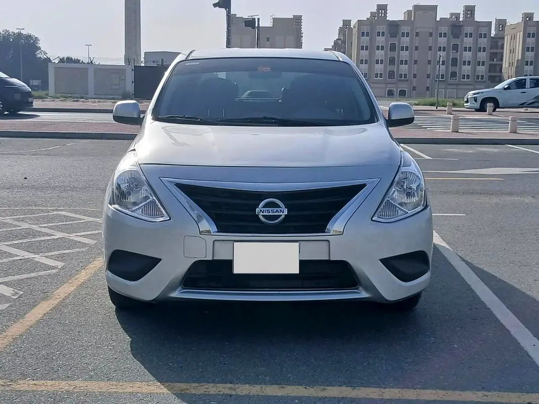 Nissan Sunny 2021 — photo 1 of 9