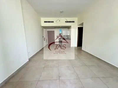 CHILLER FREE | BRIGHT AND SPACIOUS LAYOUT