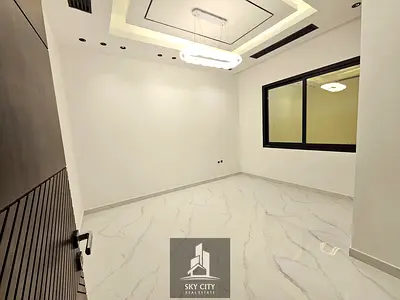 امتلك فيلا الأحلام المصممة بأعلى معايير الجودة والبناء الشخصي، في واحدة من أرقى وأسرع المناطق نمواً في إمارة عجمان (منطقة الحليو 2). تمتع بالخصوصية، المساحة الرحبة، والموقع الاستراتيجي المقابل للمول و