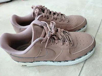 Used Nike Air Force 1 women’s sneakers - dusty pink, size available