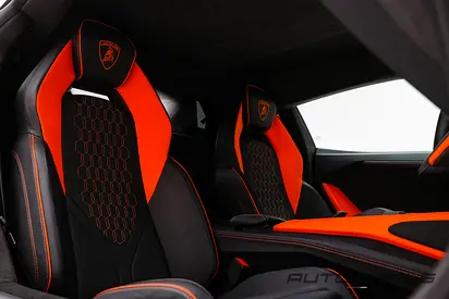 صورة 20 لـ 2024 Lamborghini REVUELTO