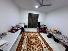 Bedspace Available for Pakistani Bachelor