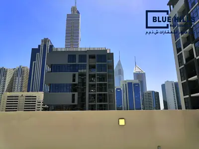 3 BR Apartment with Amazing View in Al Satwa