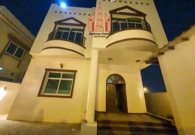 4 Bedroom Hall Majlis wardrobe parking Maids room Near Beach 12 year old 3400 sqft