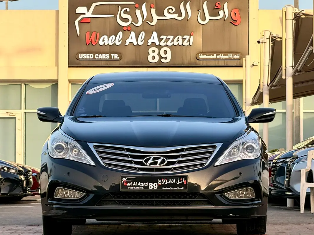 Hyundai Grandeur 2012 — photo 1 of 20
