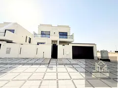 Full Luxury Design Brandnew 5BR Huge Size Villa Levish Ready to Move