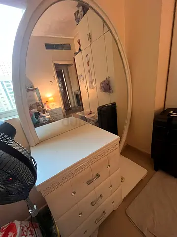 Complete White Bedroom Set for Sale – 500 AED