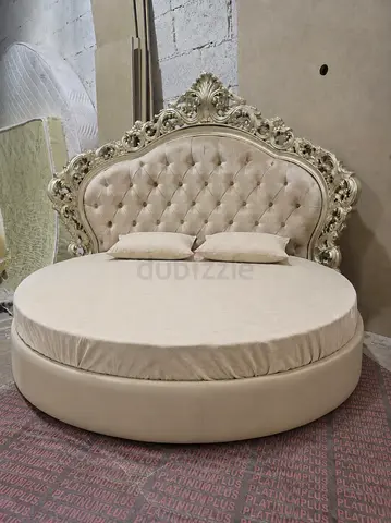 King size bed with mattress