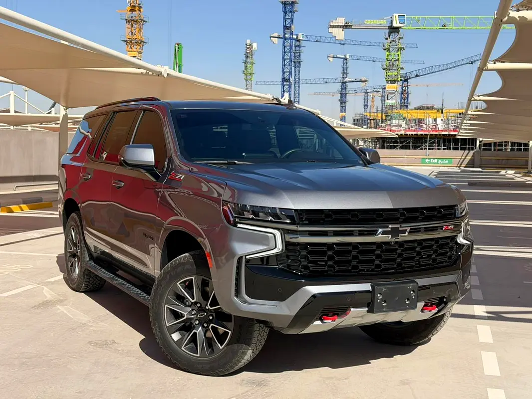 Chevrolet Tahoe 2022 — photo 1 of 16