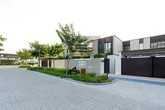Premium Finish! Single Row Villa! Linear Park View