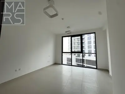 Spacious 1BR with Stunning Sea & Pool View