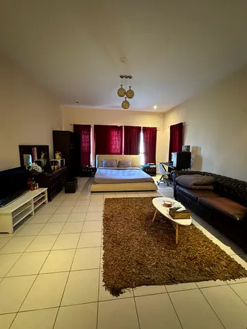 Huge Room in a private villa for rent