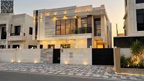 Turnkey villa with all fees included, on the main street, ready to move in, with a special discount
