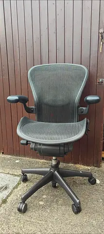Herman miller Aeron size B