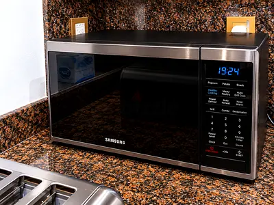 Samsung Digital Microwave with Grill Function
