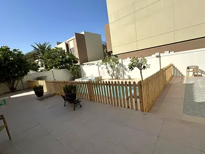 Wooden Picket Pool Safety Fence