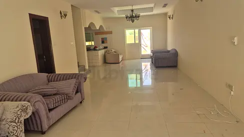 Spacious Ensuite Room in 3-Bedroom Villa – Ladies Only | Mirdif