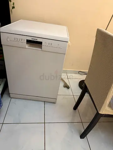 Used freestanding dishwasher - white, good working condition