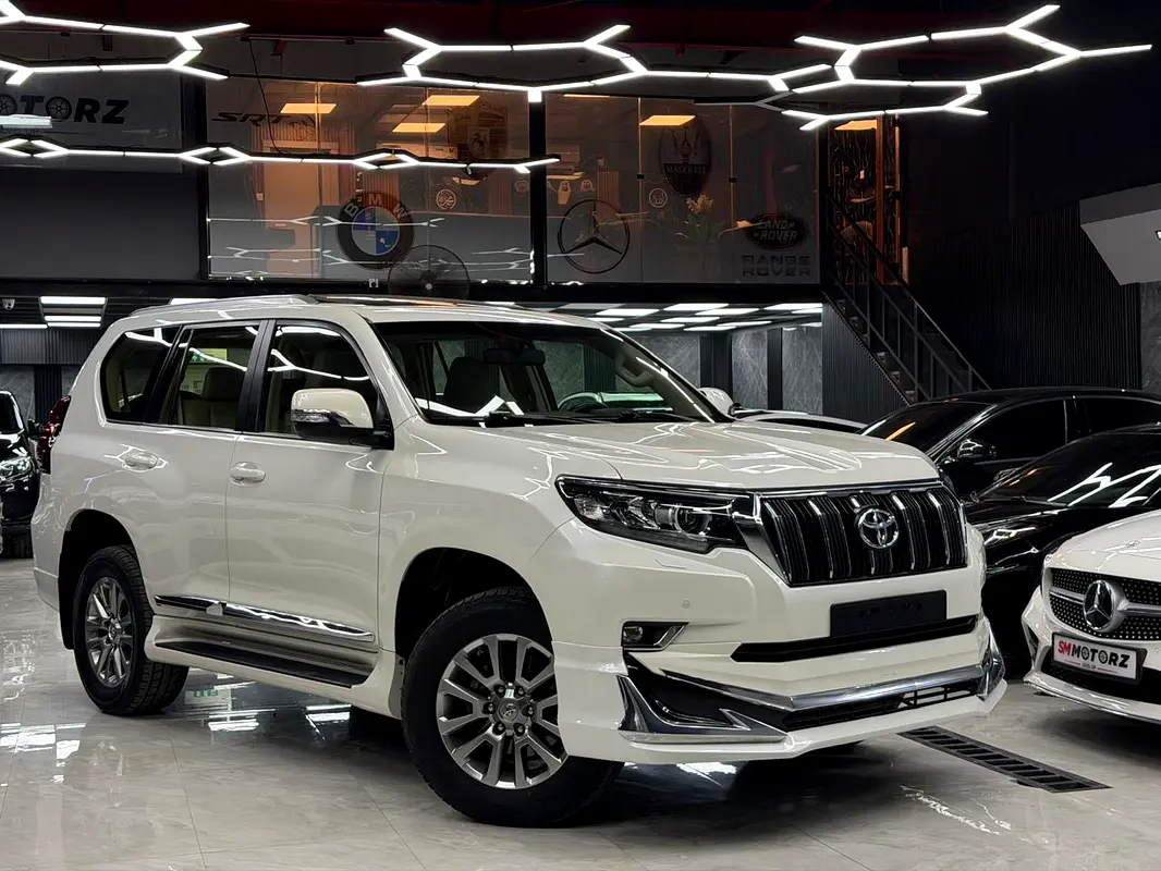 Toyota Prado 2019 — photo 1 of 18