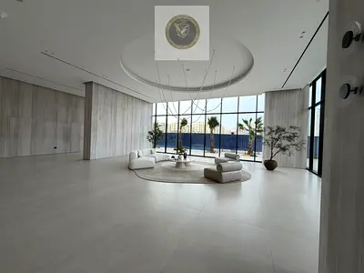 افخم شقة للايجار ثلاث غرف وصالة مع تراسات ضخمة وغرفة خادمة ماستر واطلالات بحرية مفتوحة 2 باركينج مع جيم ومسبح