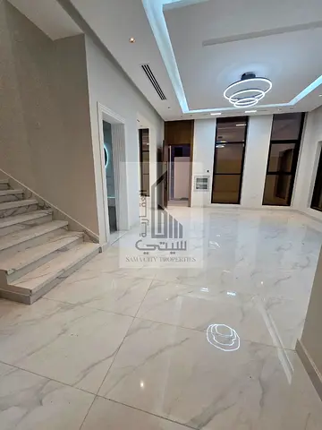 فيلا مودرن أول ساكن 5 غرف ماستر في الزاهية عجمان – سعر لقطة