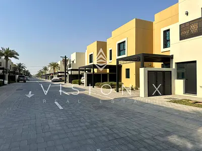 Stylish Townhouse | Park Facing | Immediate Occupancy