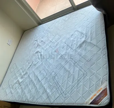 Queen size mattress medical ORTHO VISCO in excellent condition used for only 3 months