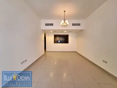 Near metro !! 2bhk !! Huge kitchen !! Perfect location