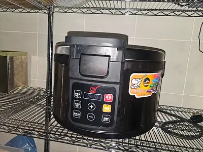 18 L Multi-function Electric Rice Cooker / Steamer - Good Working Condition
